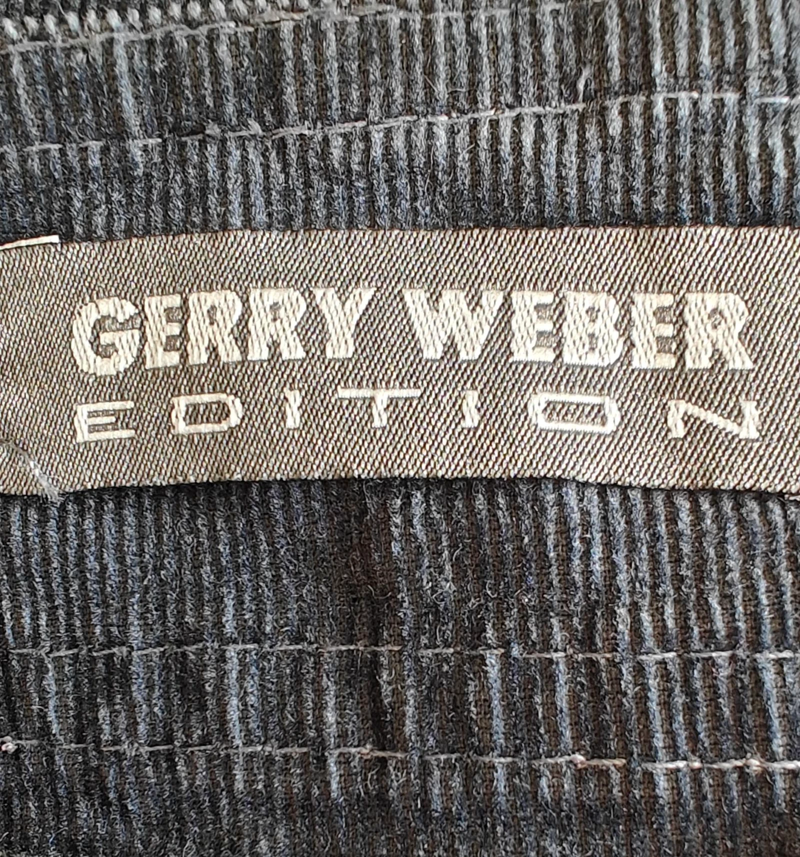 Gerry Weber Corduroy Skirt - Dark Blue - New with Tag – photo 2